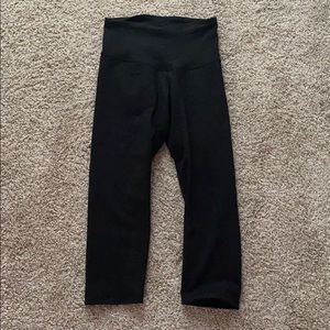 Brand New Old Navy Active Capris